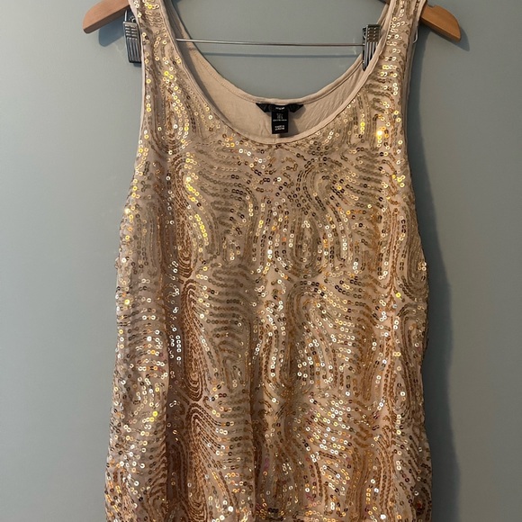 H&M Tank Top ( L) - Picture 2 of 3